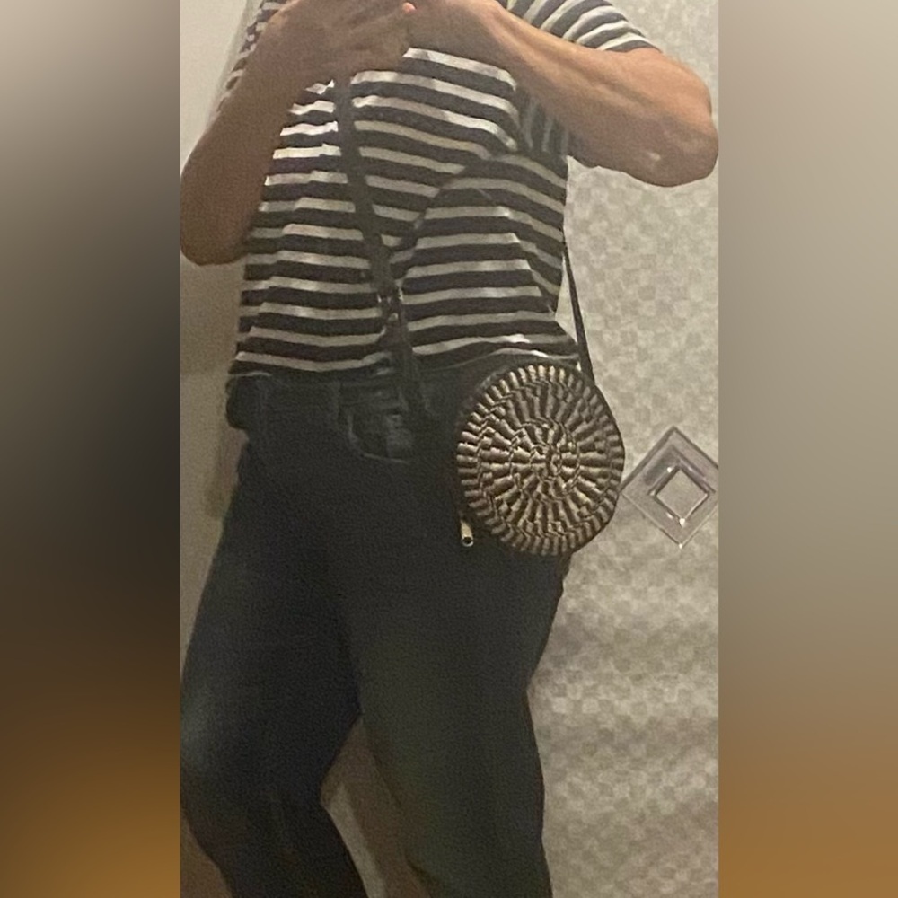 Round Woven & Leather Crossbody Bag Black White Spiral Boho Festival‎ Purse - Picture 8 of 8